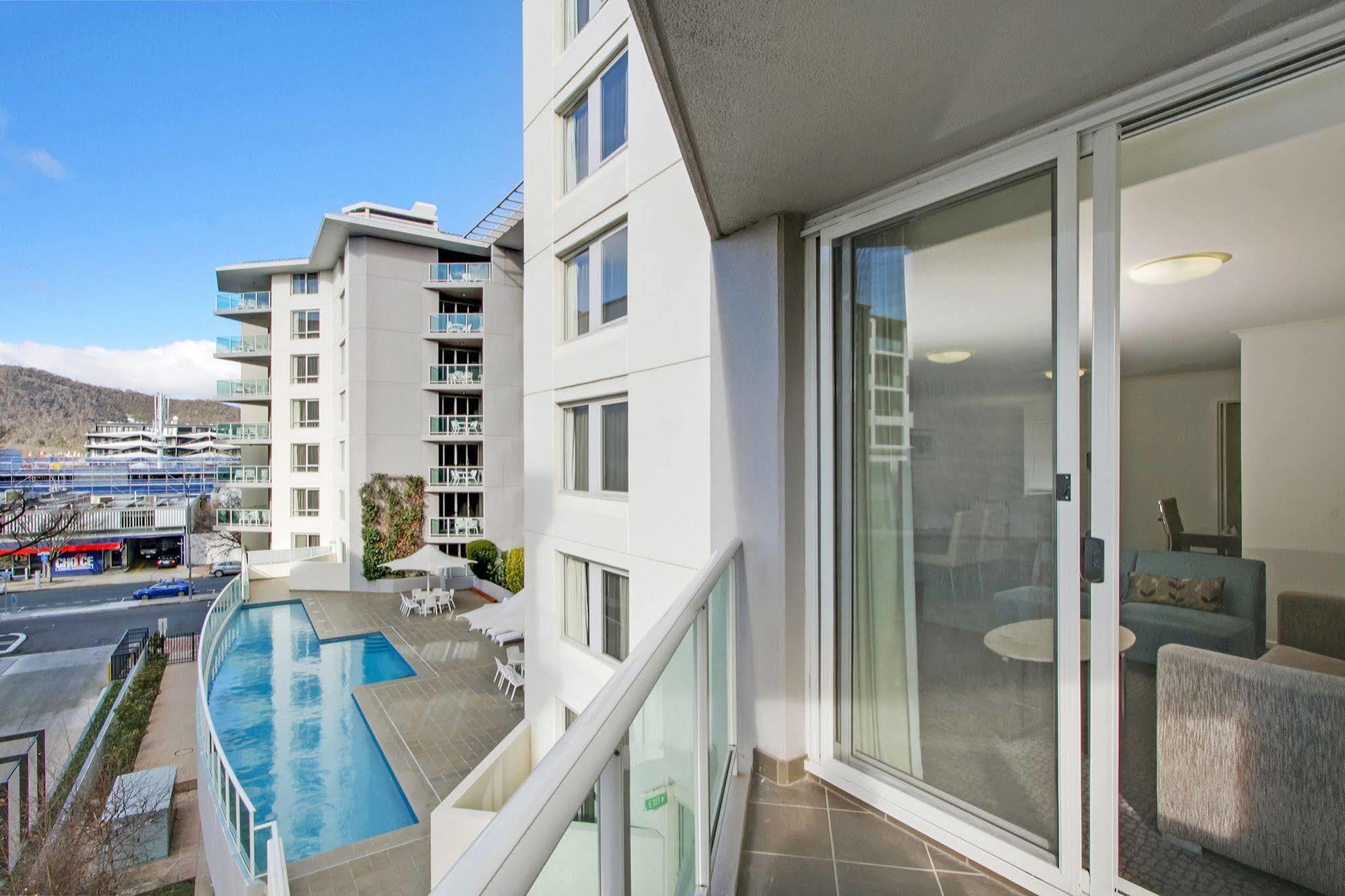 Pacific Suites Canberra Extérieur photo
